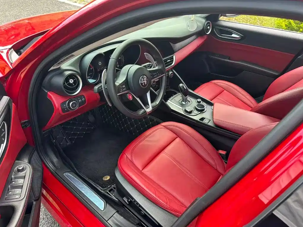 Alfa Romeo Giulia — миниатюра 6