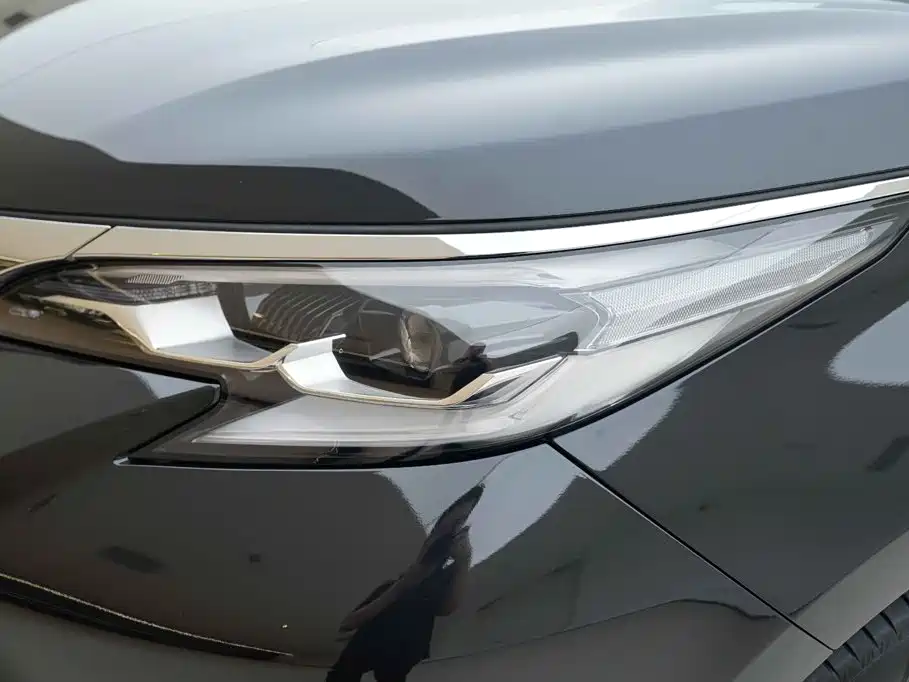 Toyota Sienna — миниатюра 14