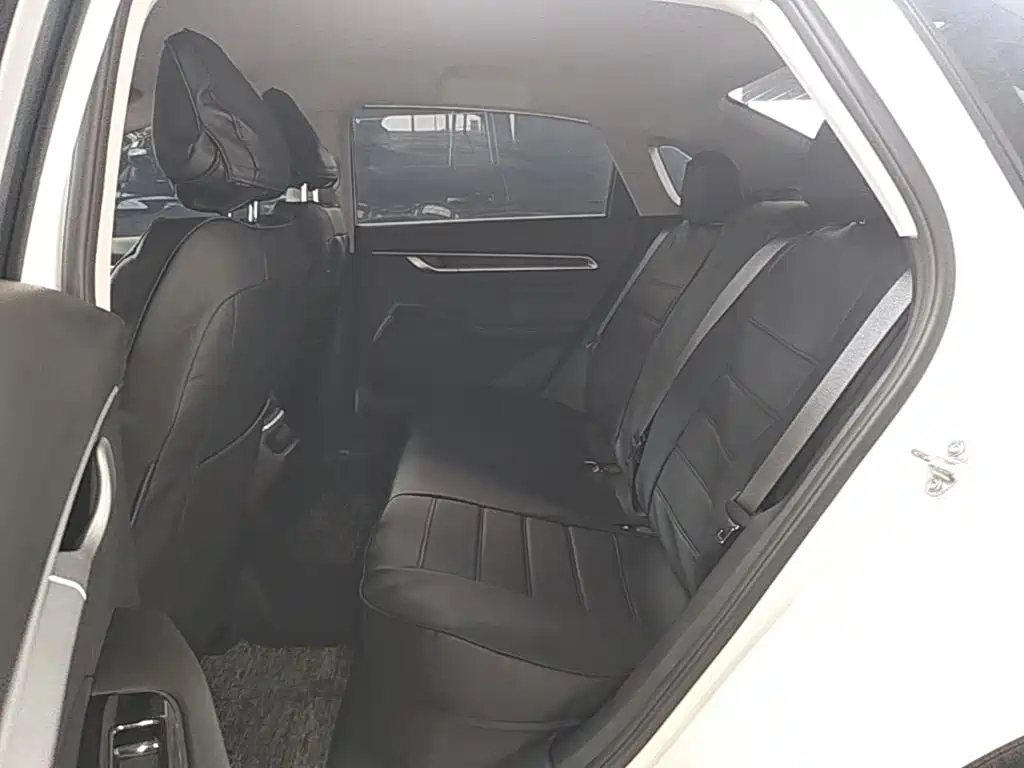 Geely Emgrand — миниатюра 17