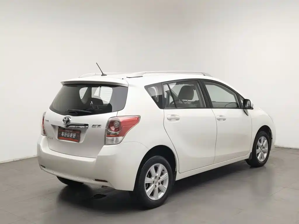 Toyota Verso — миниатюра 2