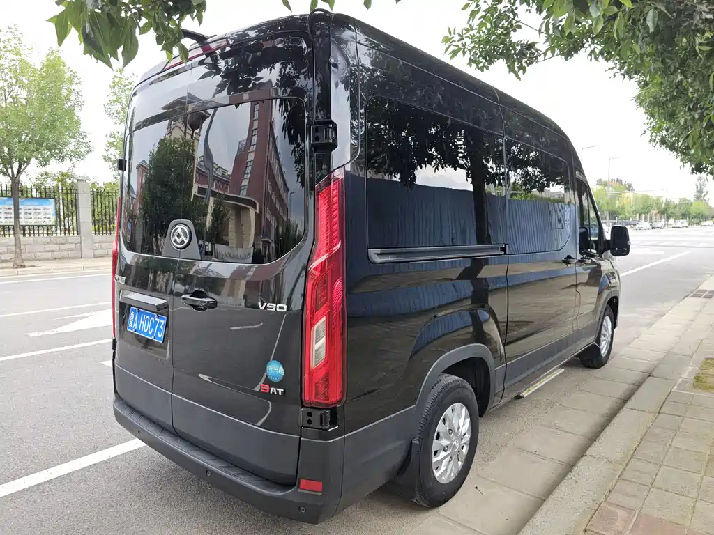 Maxus V90 — миниатюра 6
