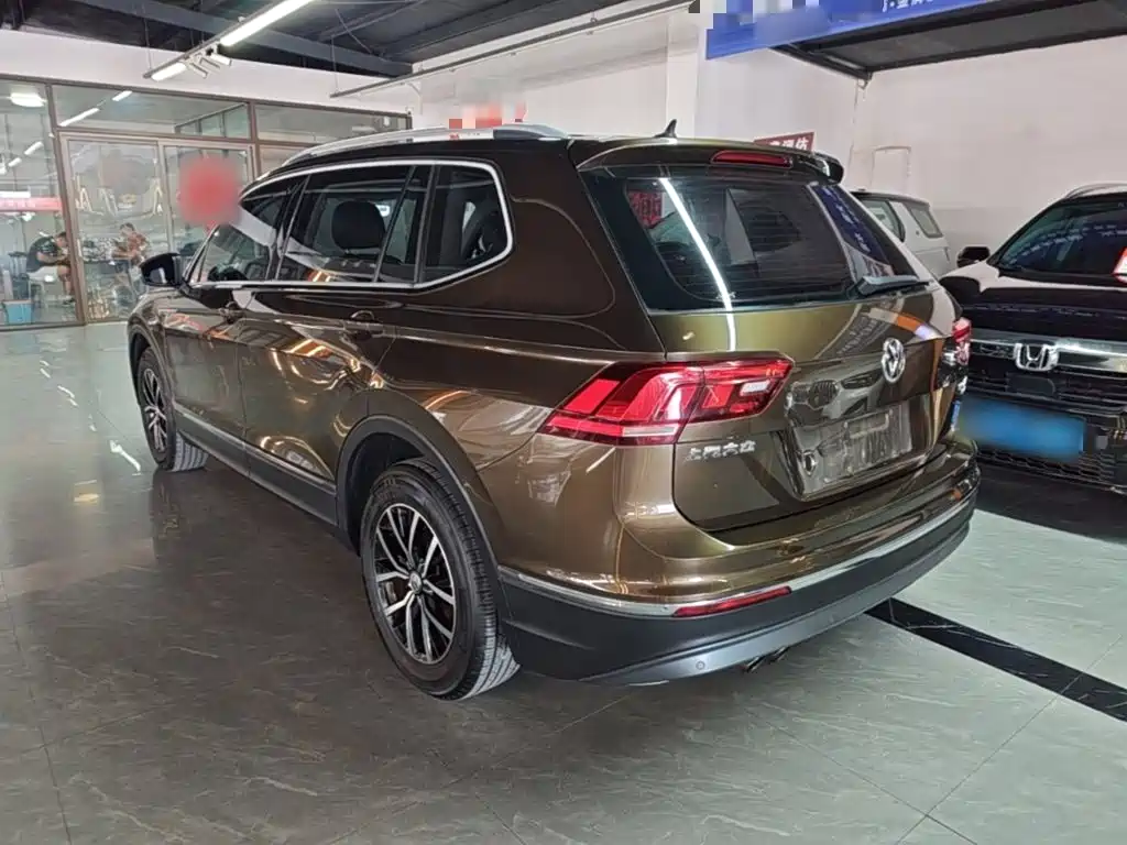 Volkswagen Tiguan L — миниатюра 5