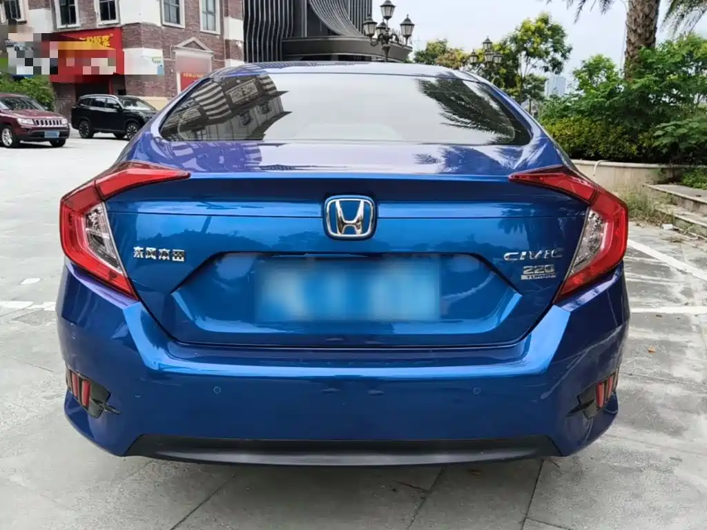 Honda Civic — миниатюра 6