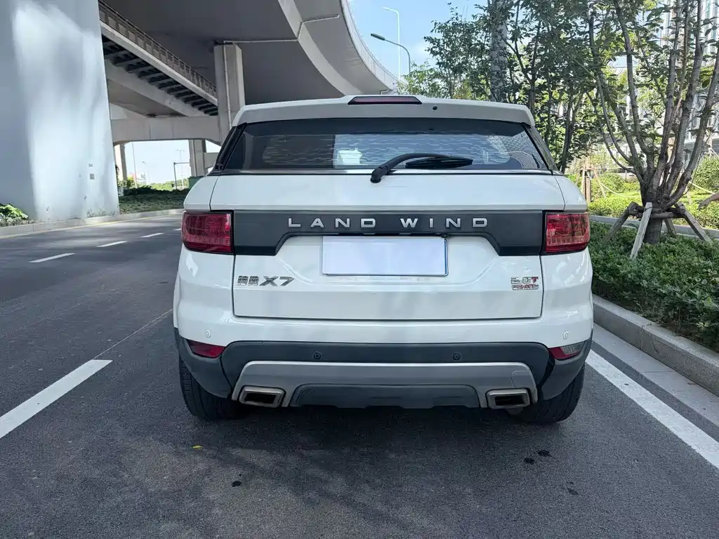 Landwind Landwind X7 — миниатюра 8