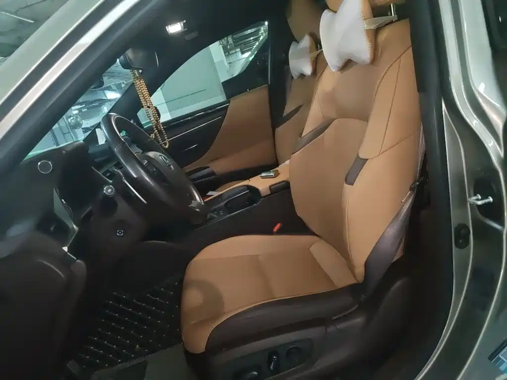 Lexus ES — миниатюра 16