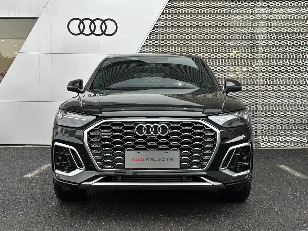 AUDI Q5L SPORTBACK