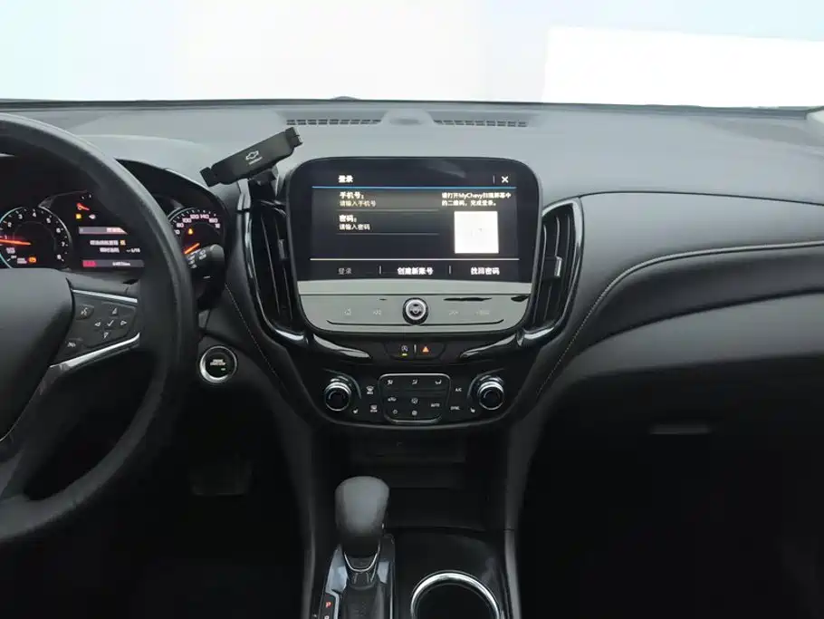 Chevrolet Equinox — миниатюра 13