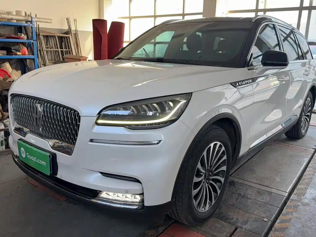Lincoln Aviator — миниатюра 5