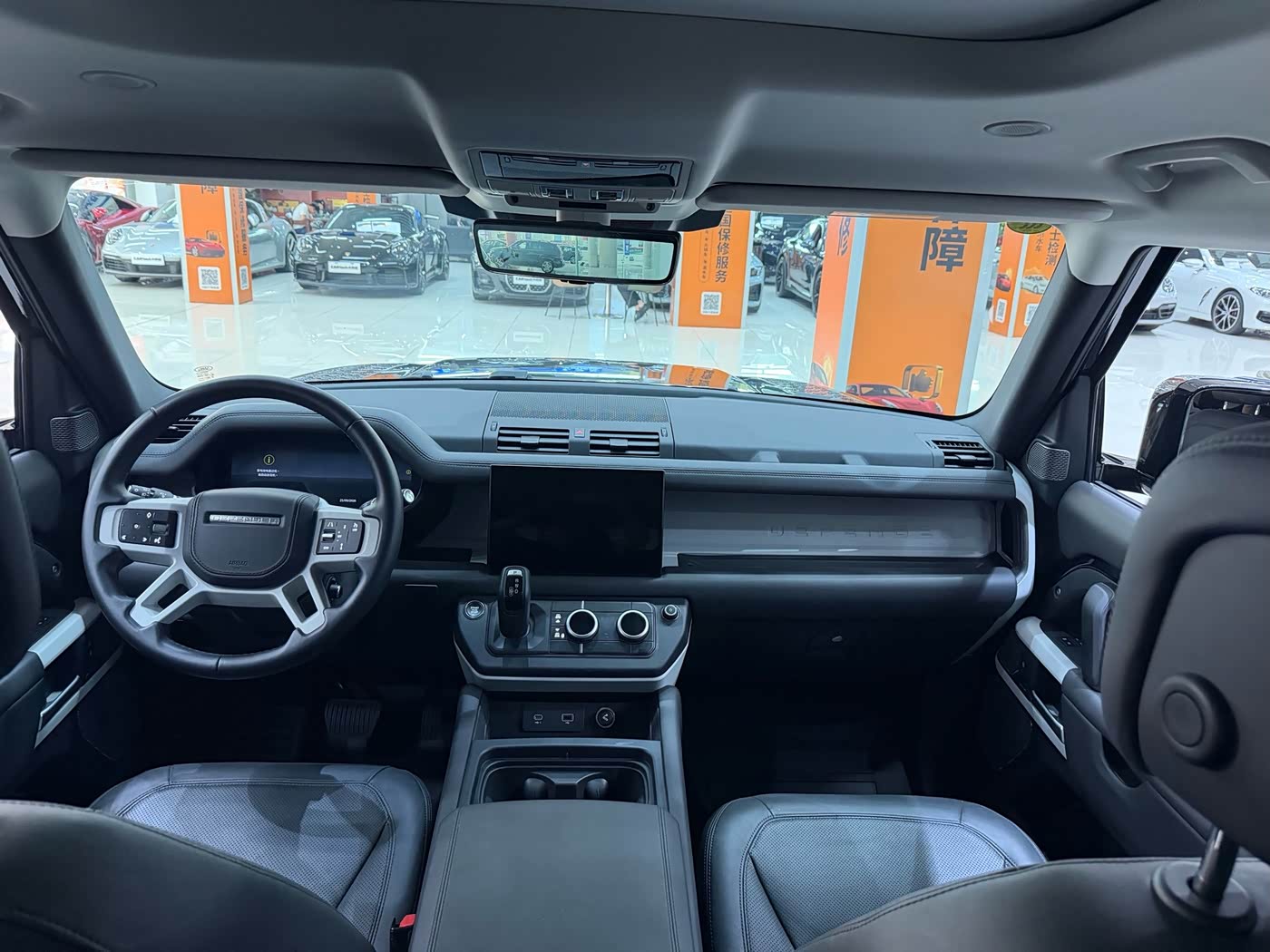 Land Rover Defender — фото 10