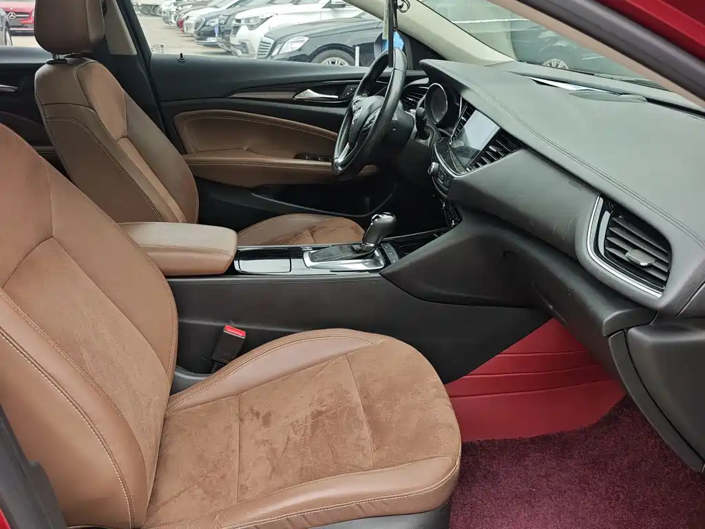 Buick Regal — миниатюра 9