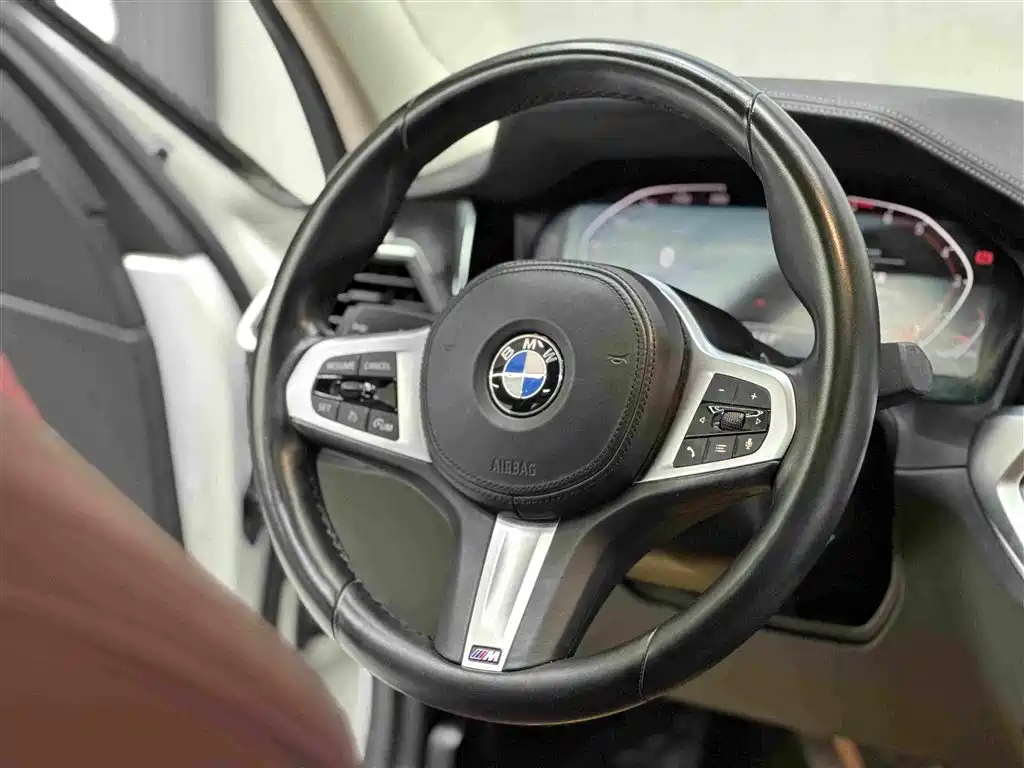 BMW 3 Series — миниатюра 11