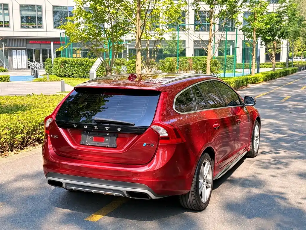 Volvo V60 — миниатюра 5