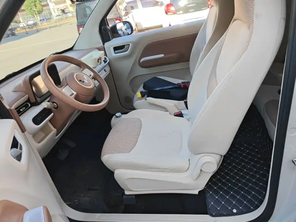 Wuling MINIEV — миниатюра 15