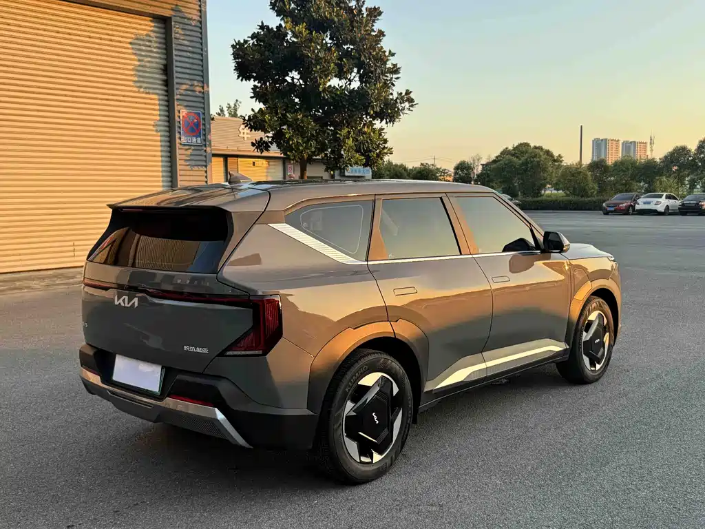 Kia EV5 — миниатюра 6