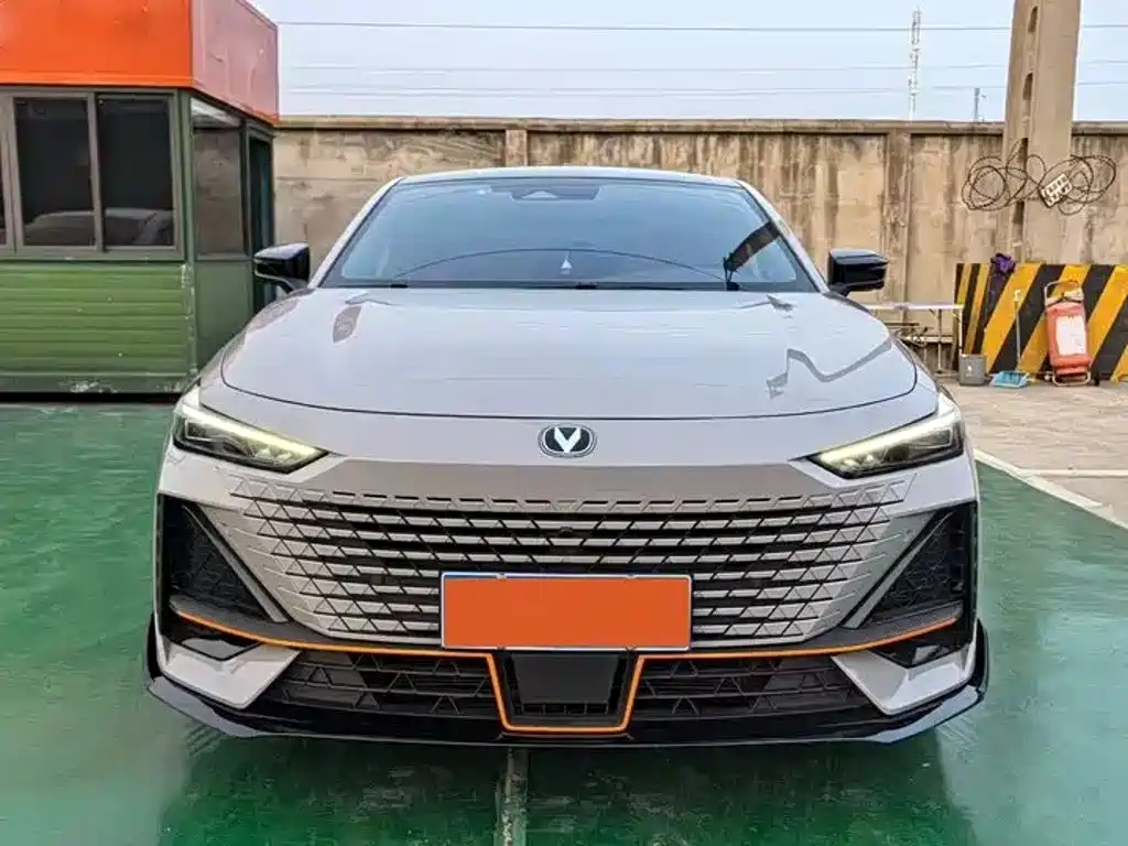 Changan UNI-V — миниатюра 2