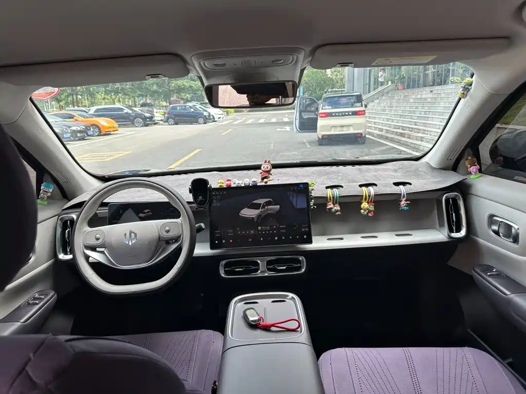 Leapmotor Leapmotor B10 — миниатюра 10
