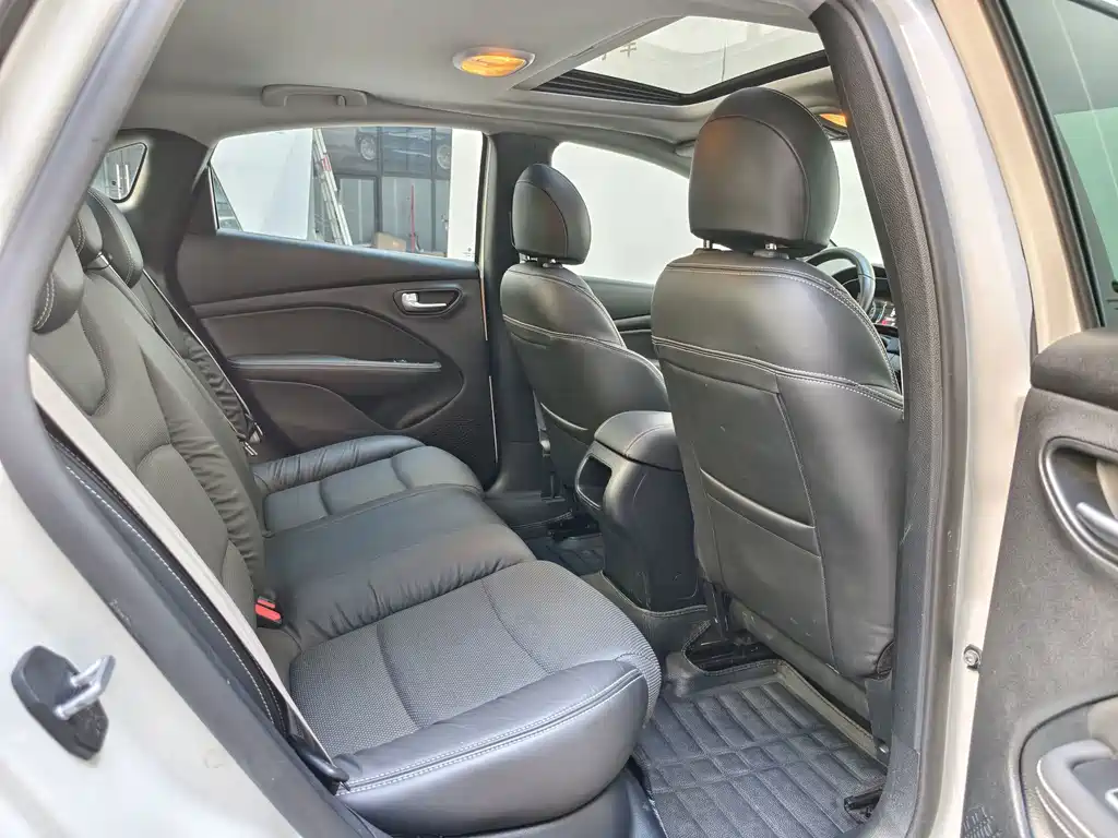 Fiat Viaggio — миниатюра 10