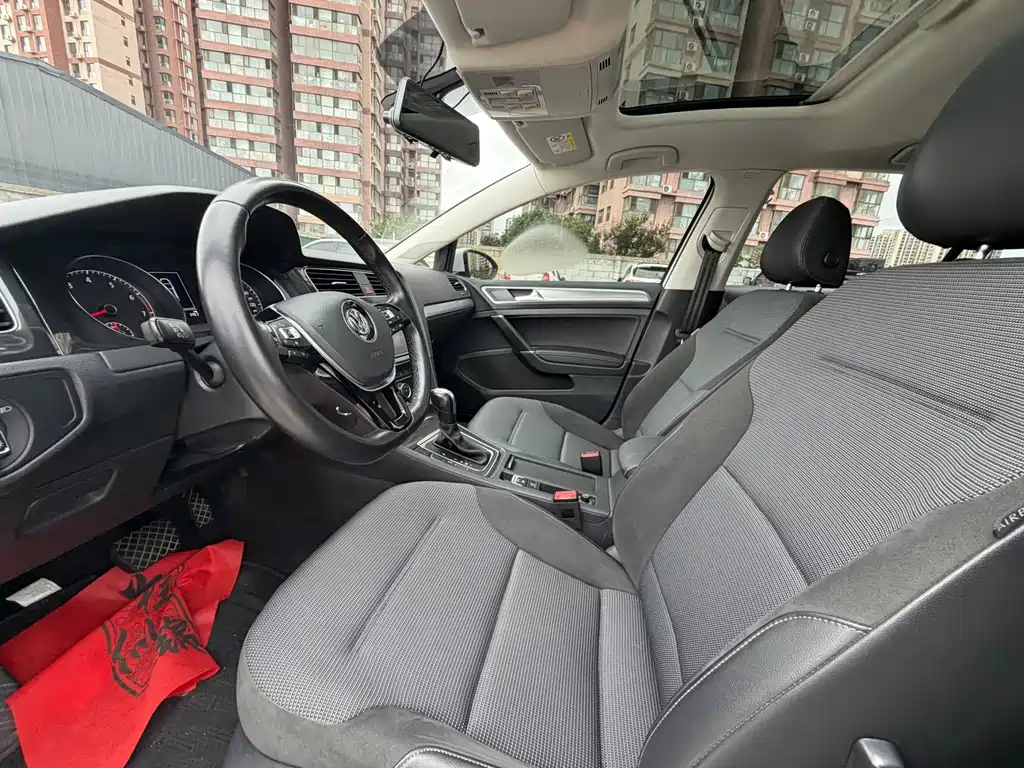 Volkswagen Golf — миниатюра 7