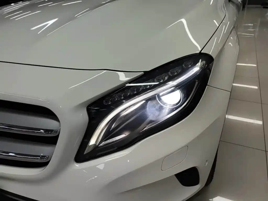 Mercedes-Benz GLA — миниатюра 24