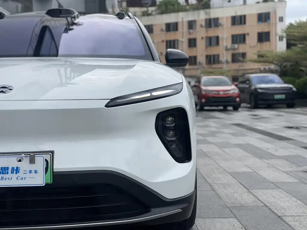 NIO ES6 — миниатюра 17
