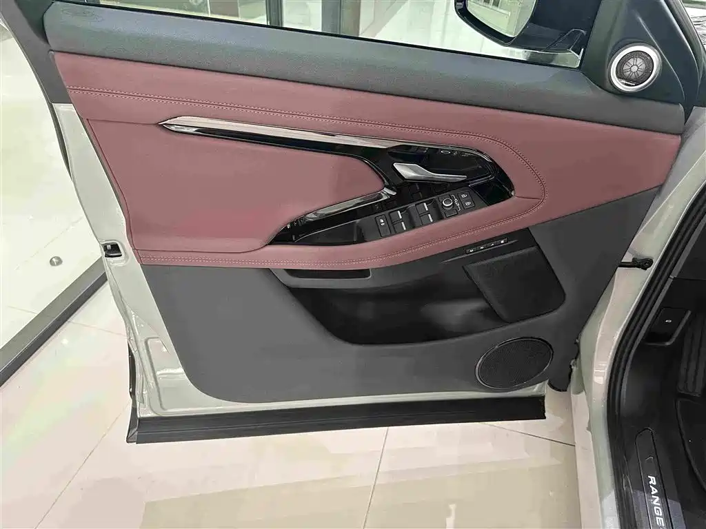 Land Rover Evoque — миниатюра 6