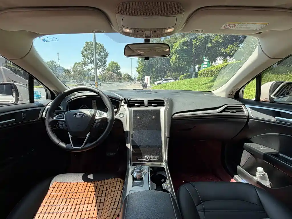 Ford Mondeo — миниатюра 13