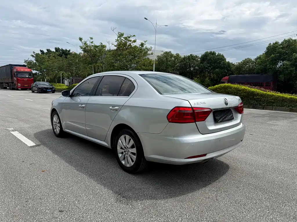 Volkswagen Lavida — миниатюра 6