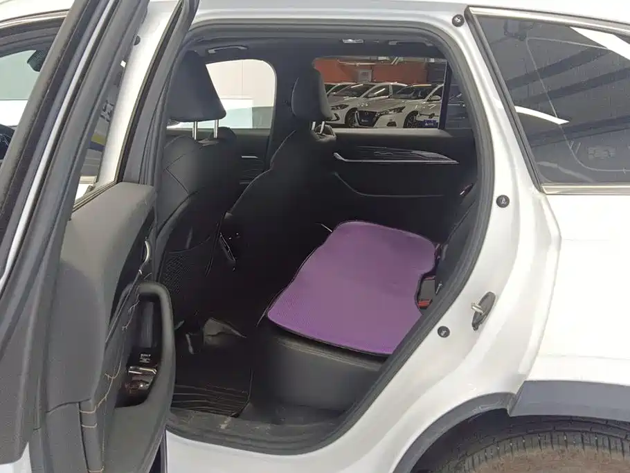Geely Xingyue L — миниатюра 11