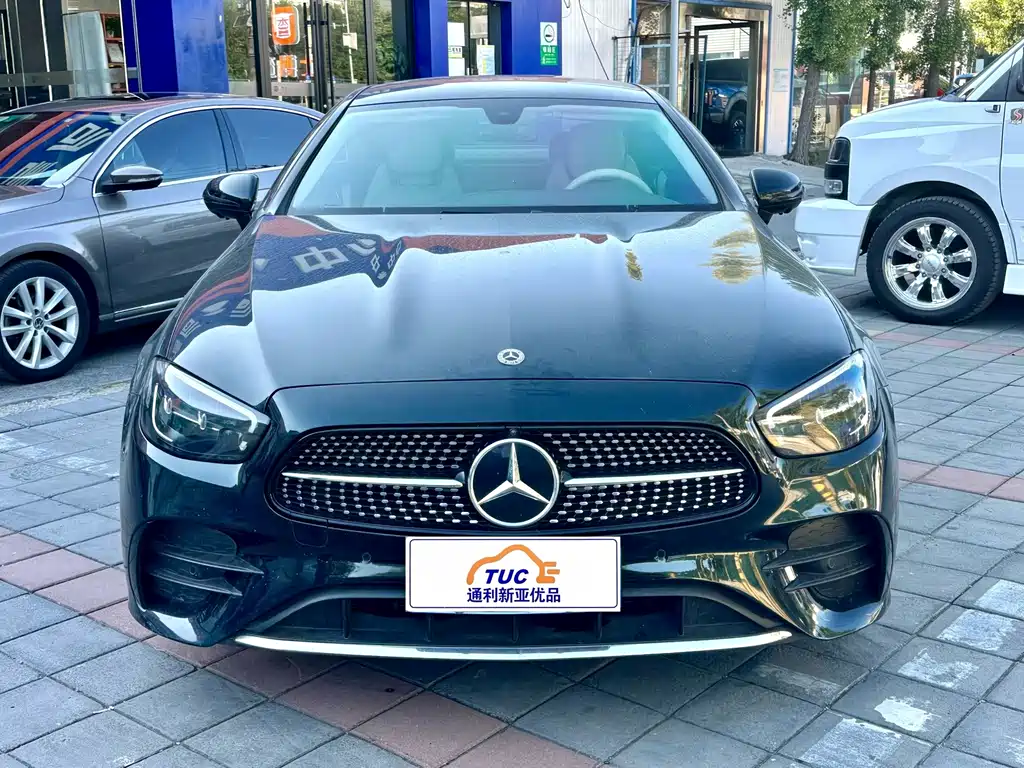 Mercedes-Benz E-Class (Import) — миниатюра 2