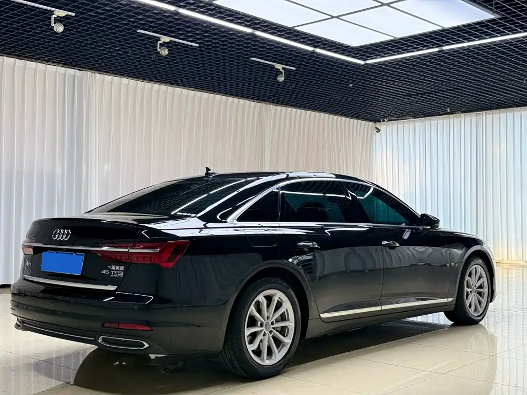 Audi A6L — миниатюра 6