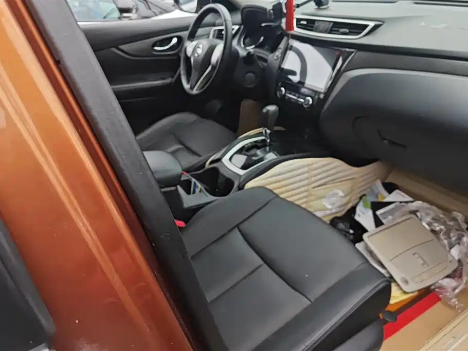Nissan X-Trail 2014 2.0L CVT Fashion 2WD