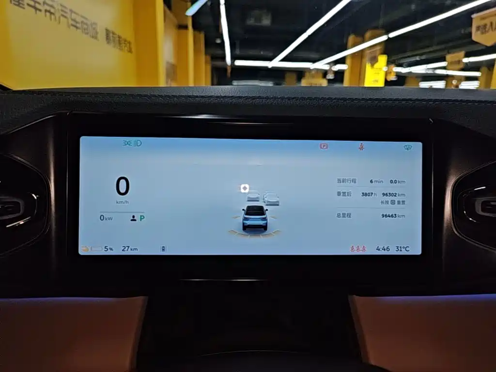 NIO ES6 — миниатюра 12