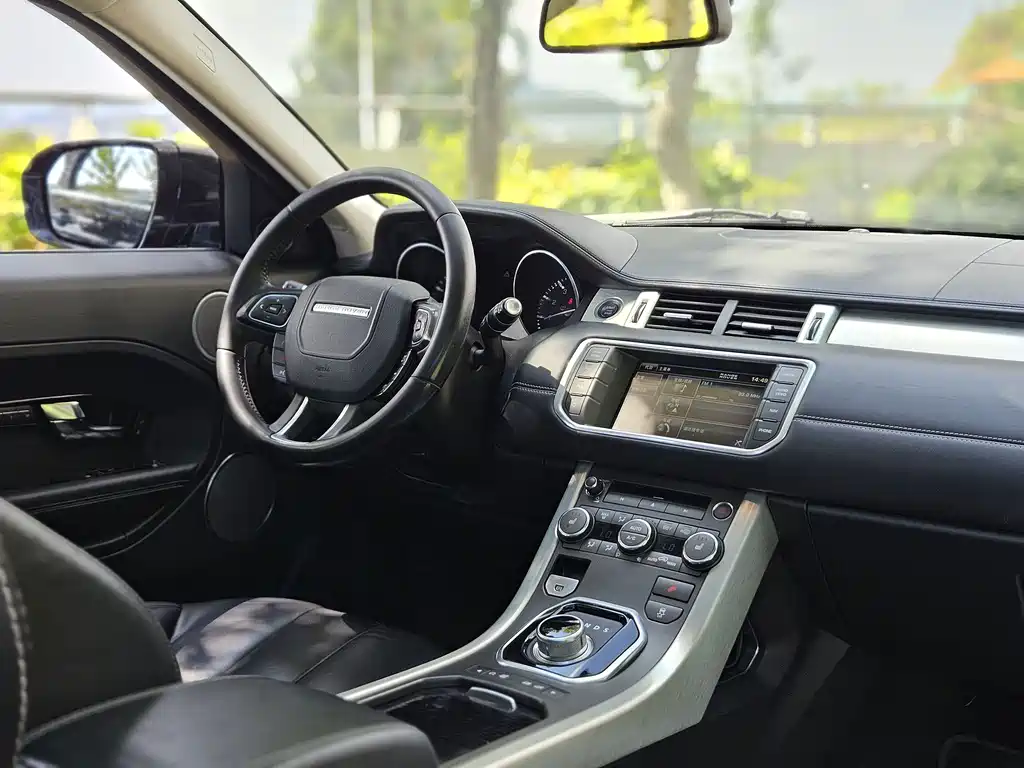 Land Rover Evoque (Import) — миниатюра 22