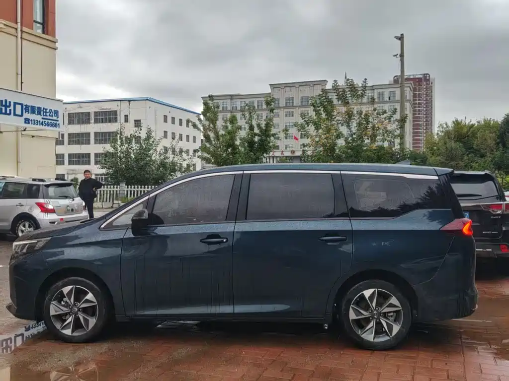 GAC Motor Trumpchi M6 — миниатюра 8