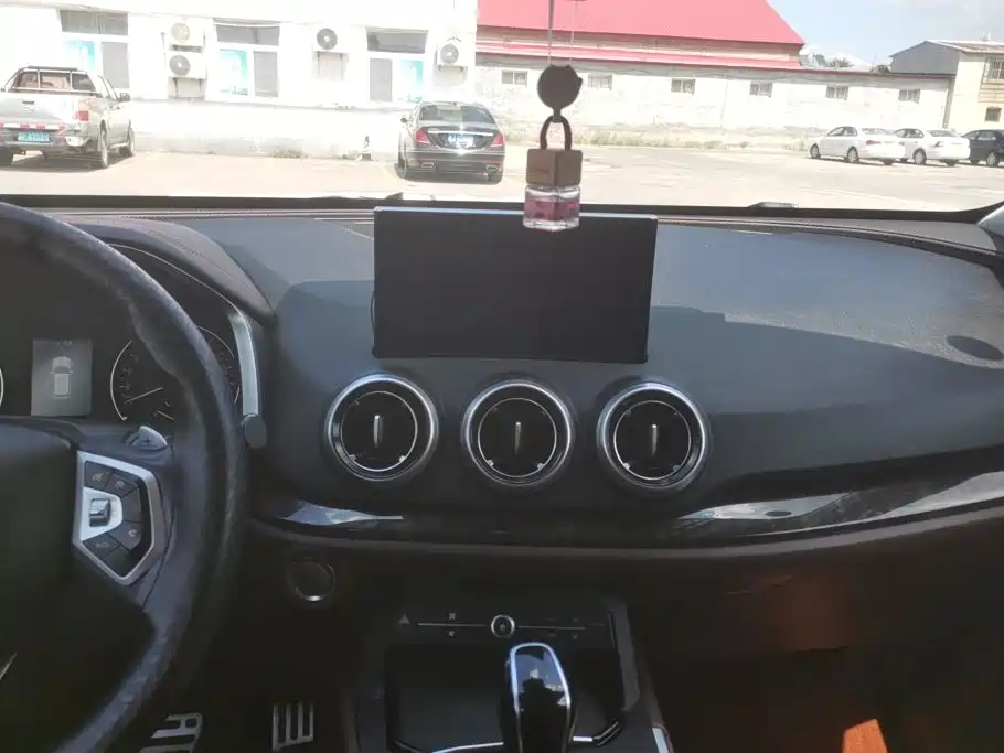 Wey Wey VV5 — миниатюра 13