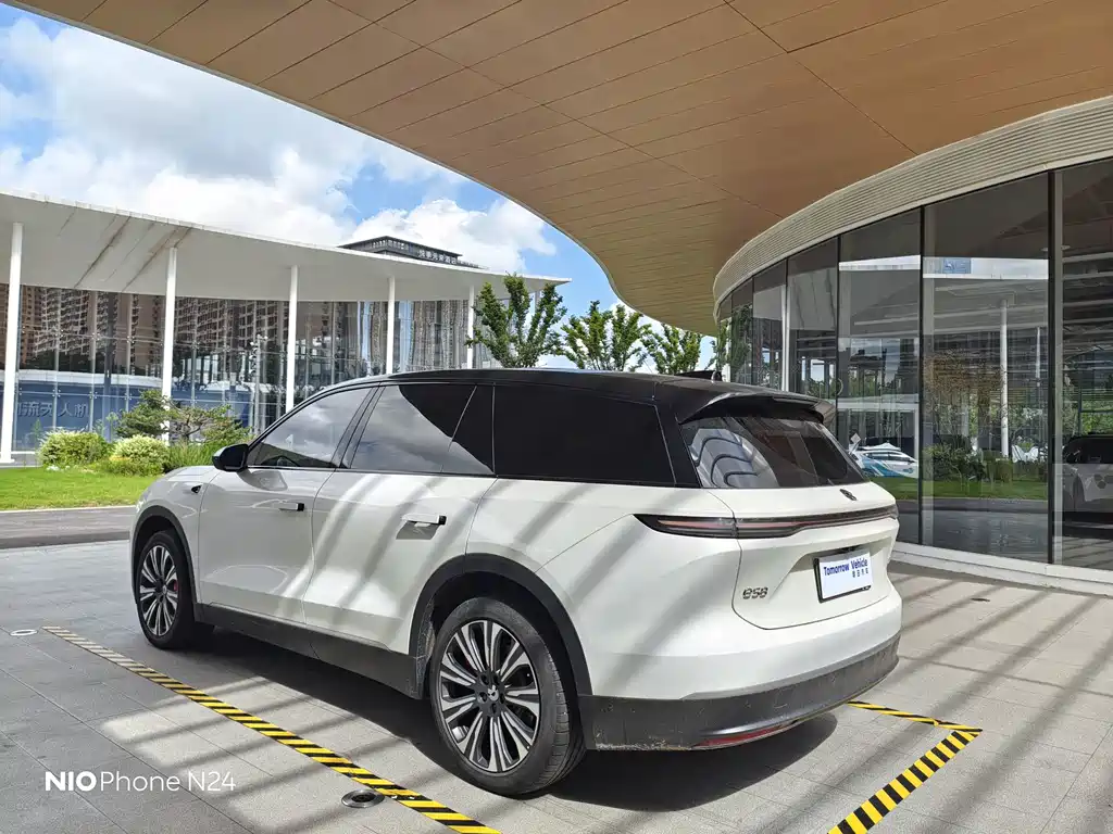 NIO ES8 — миниатюра 3