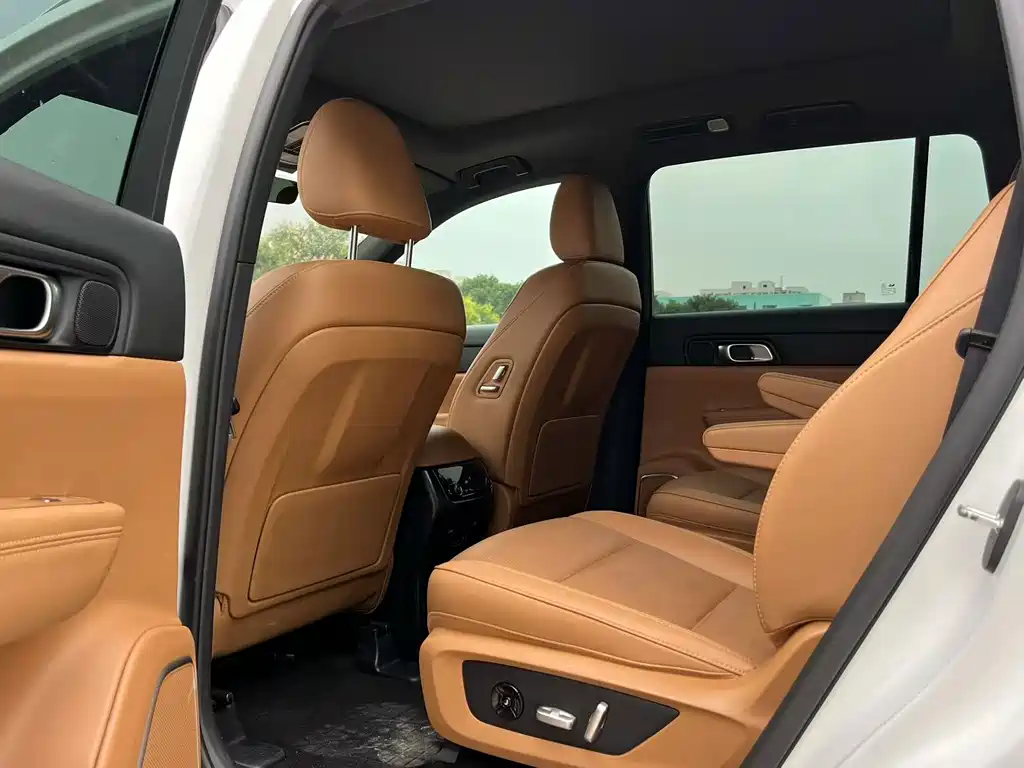 Li Auto Li ONE — миниатюра 6