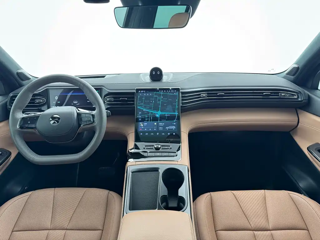 NIO ES8 2020 415KM мест