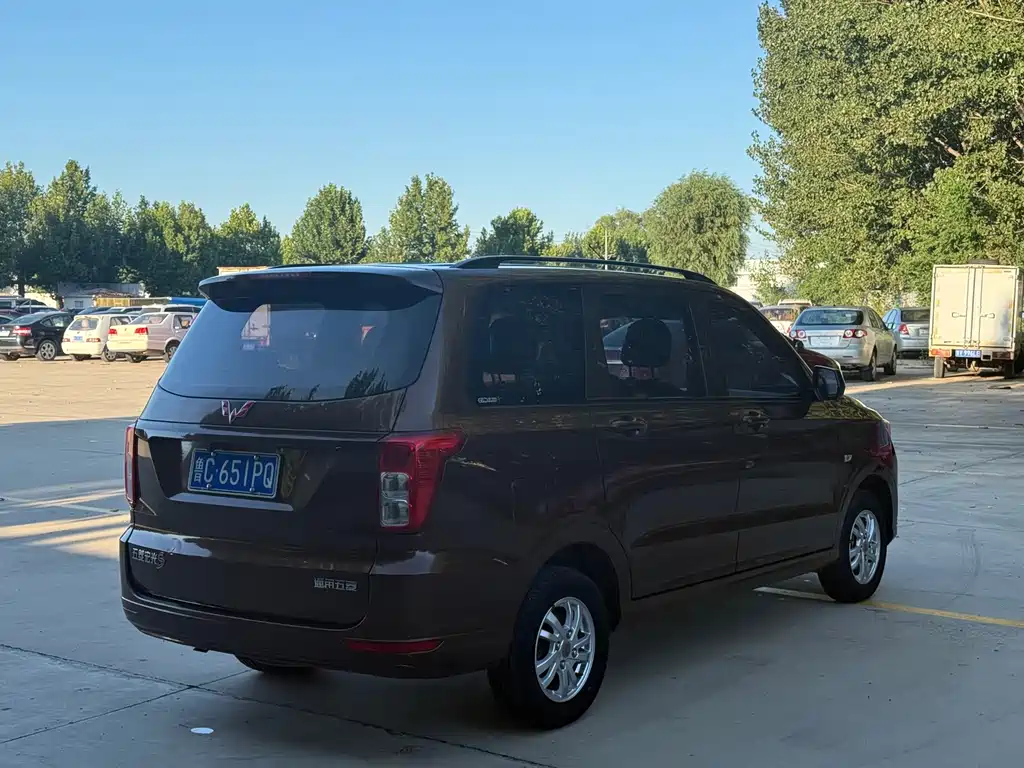 Wuling Hongguang — миниатюра 6
