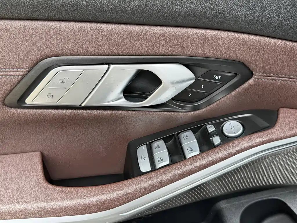 BMW 3 Series — миниатюра 9