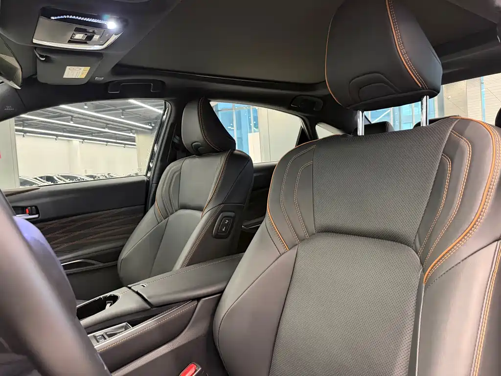 Toyota Avalon — миниатюра 13