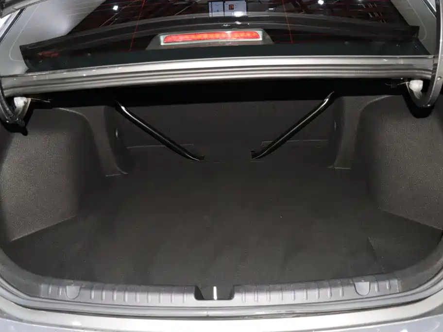 Geely Emgrand — миниатюра 16