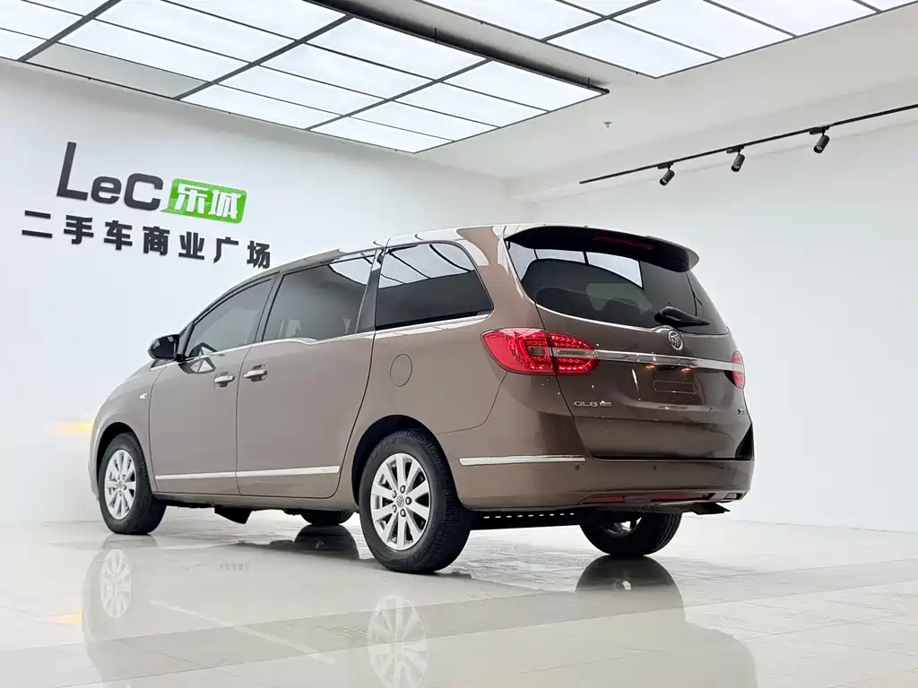 Buick GL8 — миниатюра 15