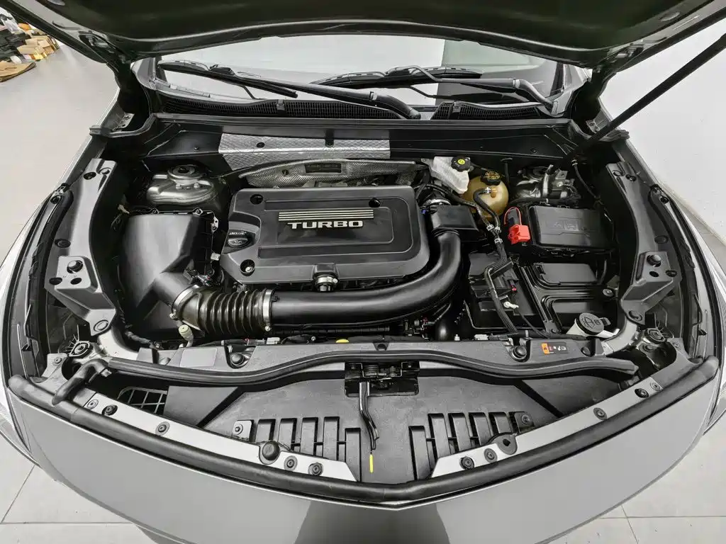 Cadillac XT4 — миниатюра 6