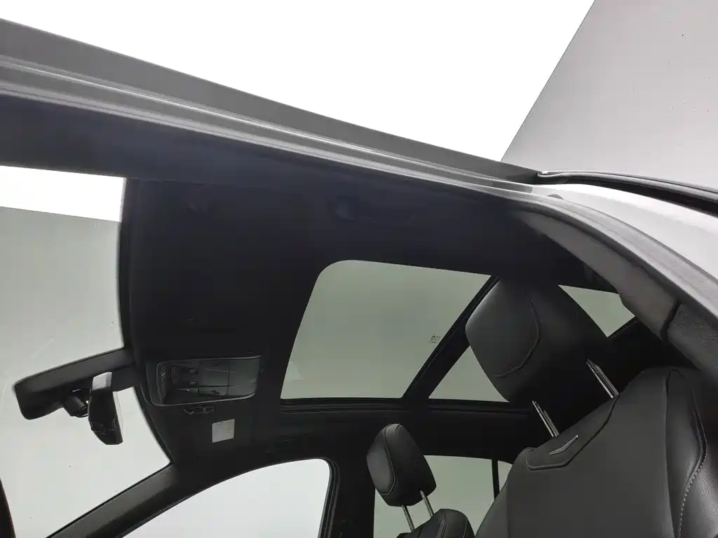 Cadillac XT4 — миниатюра 14