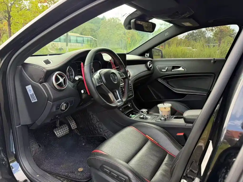 Mercedes-Benz GLA AMG — миниатюра 4