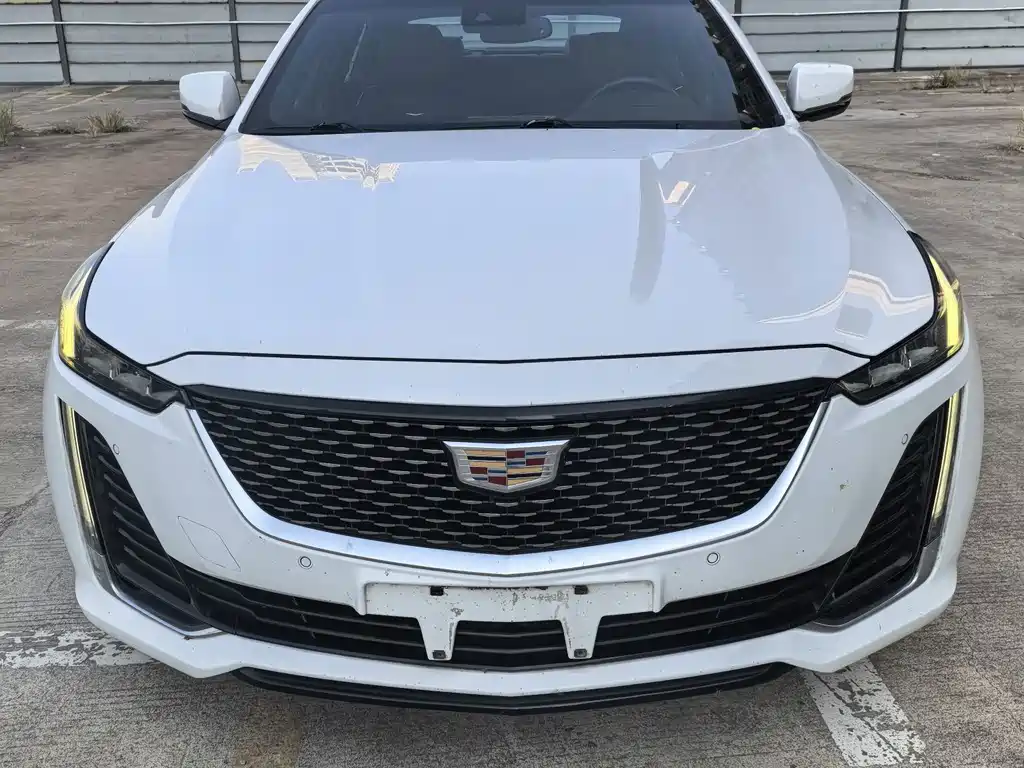 Cadillac CT5 — миниатюра 2