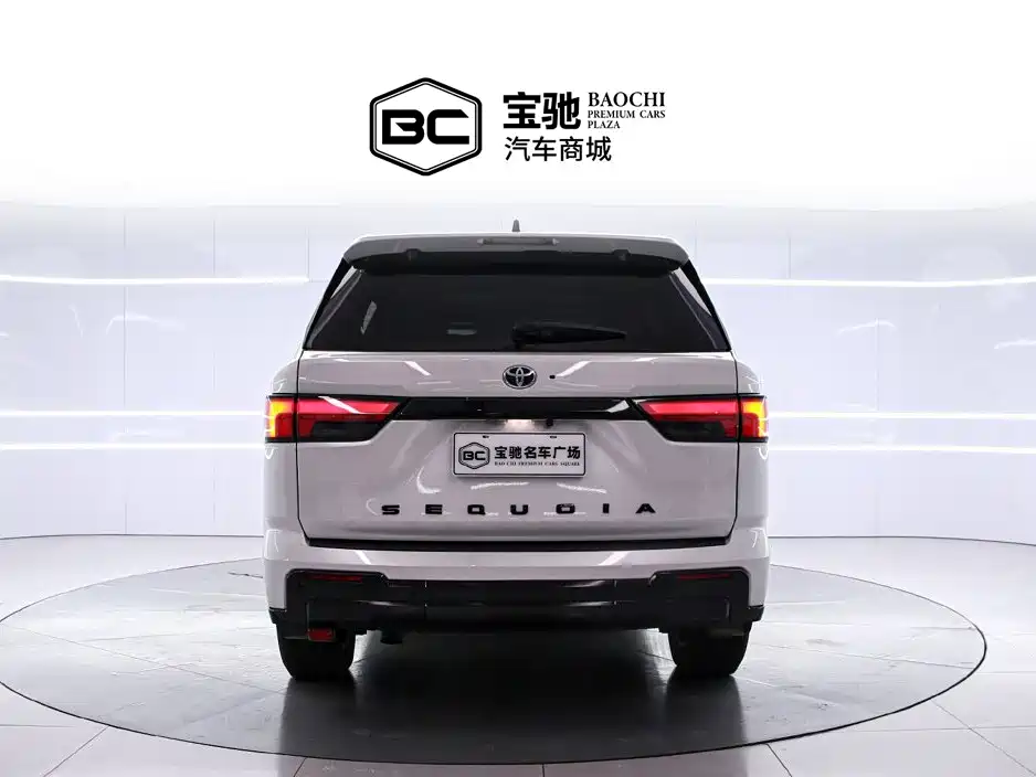 Toyota Sequoia — миниатюра 4