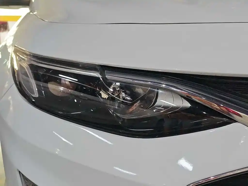 Chevrolet Malibu XL — миниатюра 16