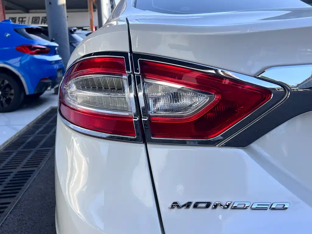 Ford Mondeo — миниатюра 20